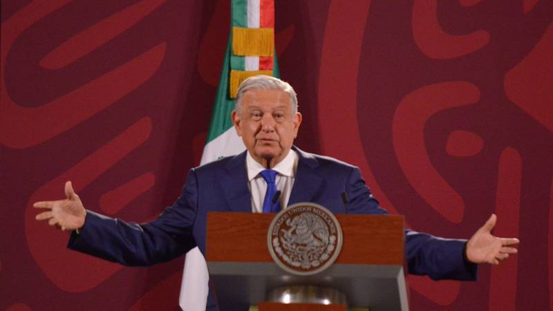 López Obrador defendió su proyecto en materia energética y se lanzó sobre los críticos llamándolos ‘traidores a la patria’.